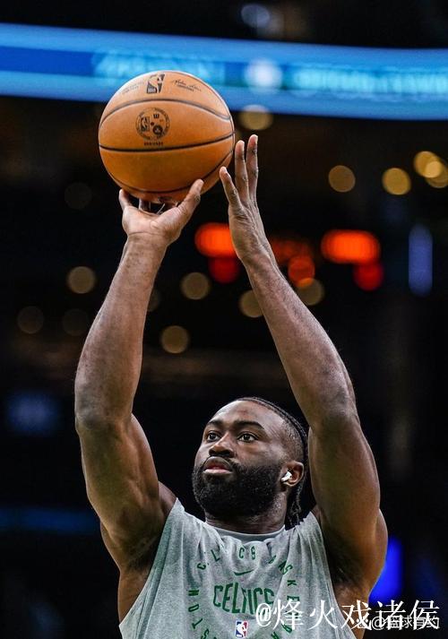 无力回天!杰伦-布朗全场空砍34分8篮板7助攻1抢断3封盖 无力回天!杰伦-布朗全场空砍34分8篮板7助攻1抢断3封盖