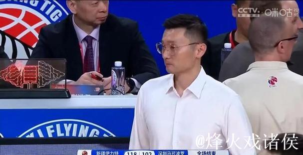 补锅还是毁队?新疆崩盘惨输吉林,刘炜换人惹怒球迷,阿不都被冷藏 补锅还是毁队?新疆崩盘惨输吉林,刘炜换人惹怒球迷,阿不都被冷藏